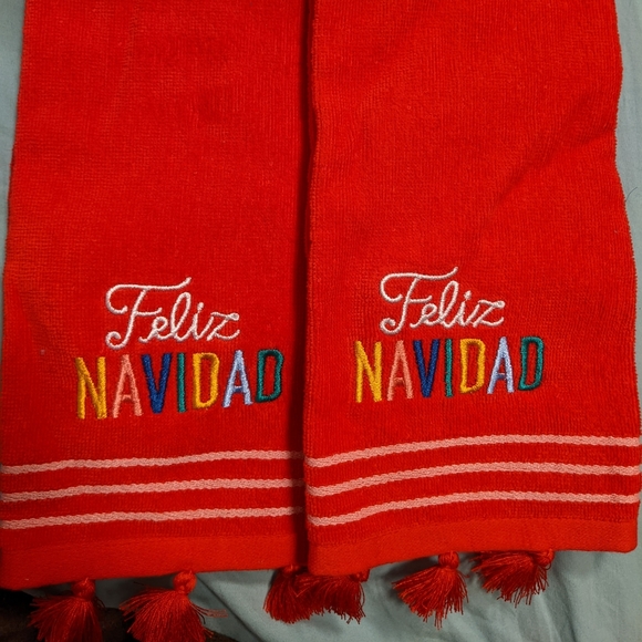 'Feliz Navidad' bath hand towel - Picture 1 of 3